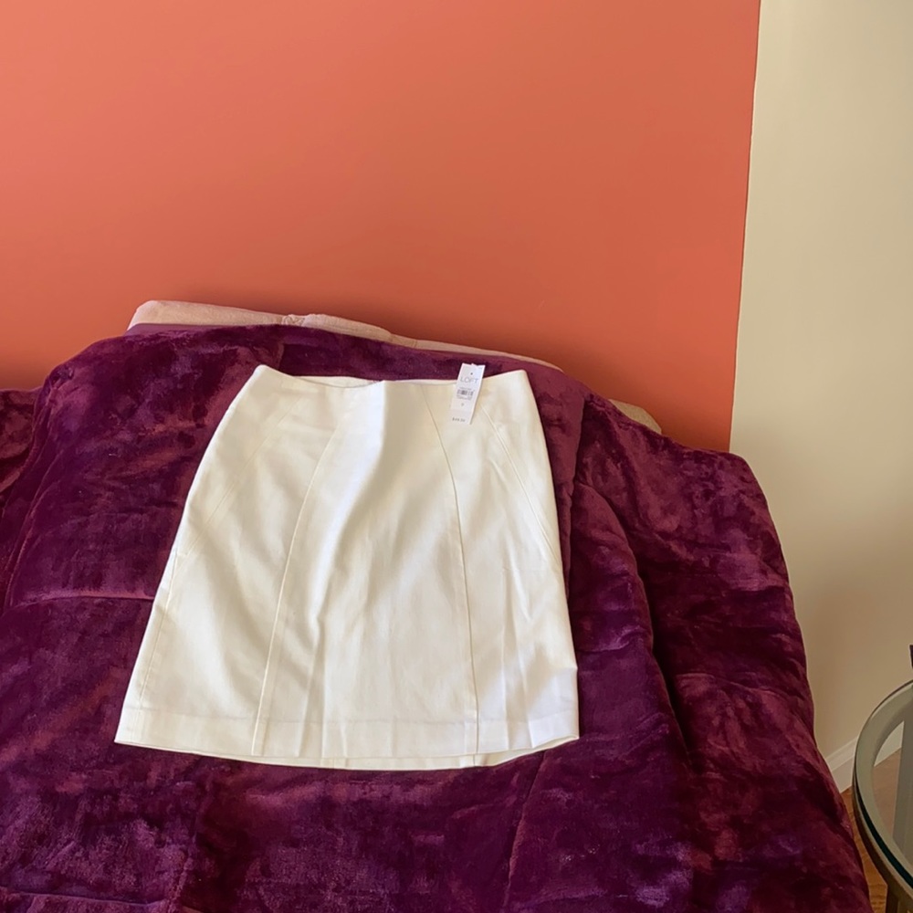 Shiite short summer skirt